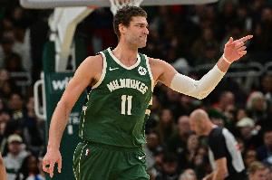 弗兰克：能得到大洛我们既欣喜又深感荣幸 他是首发级别的中锋