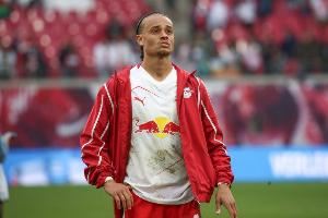 图片报：莱比锡愿7000万欧卖哈维-西蒙斯，目前仅拜仁视其为备选