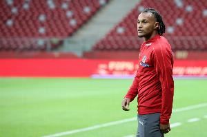 意媒：拉扎罗进入罗马的引援候选名单，双方已经进行初步接触