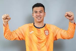 官方：重庆铜梁龙门将叶尔杰提租借湖北青年星，租期半个赛季