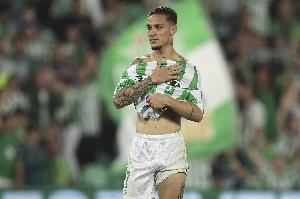 西媒：安东尼拒绝其他俱乐部一心只想回贝蒂斯，曼联想套现