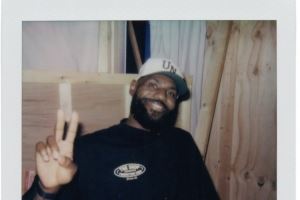 第二季完美收官🙌《球场大脑》官推晒詹姆斯纳什签名照致谢观众