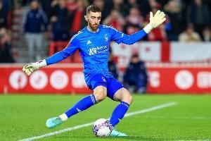 队报：里昂希望撤销门将特纳的交易，已派出律师和诺丁汉森林接触