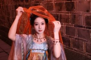 体育女神大赛淘汰赛Day2：吴柳芳对决K宝 郑钦文VS志田千阳图片