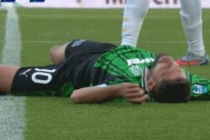 意媒：贝拉尔迪被撞倒地后感觉头晕，送到医院检查后表示一切都好