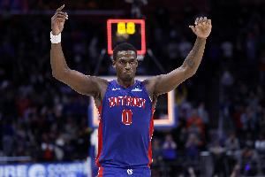 没提前续约哦！杜伦过去六场：场均20分+12板 真实命中率69.5%